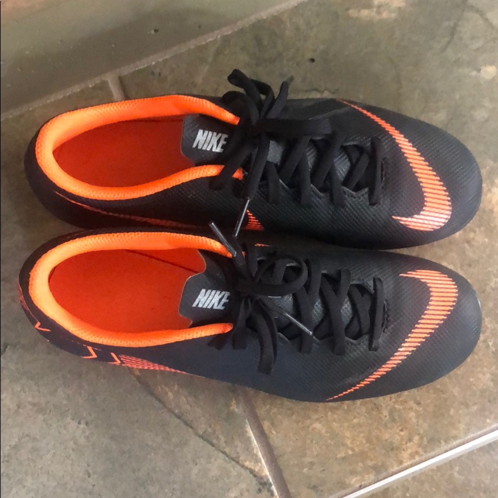 Cleats - Picture 2 of 5